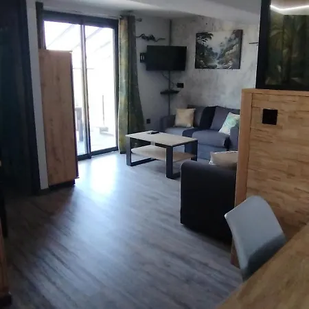 Du Petit Bois Appartement Gravieres
